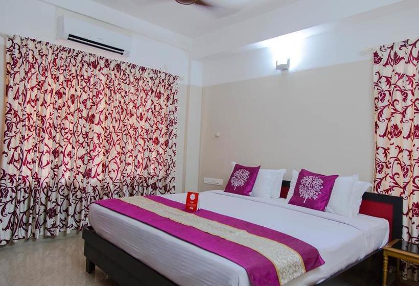 Hotel Oyo 5805 Uthradam Towers 14