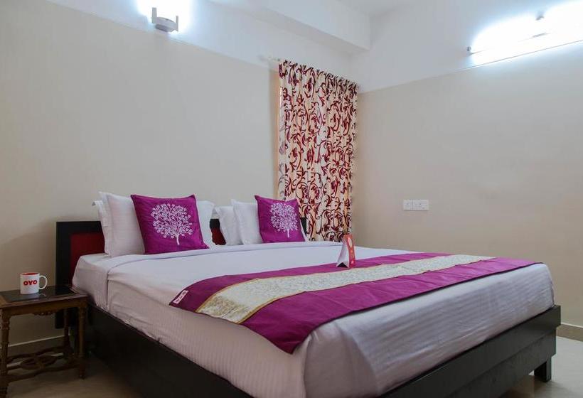 Hotel Oyo 5805 Uthradam Towers 15