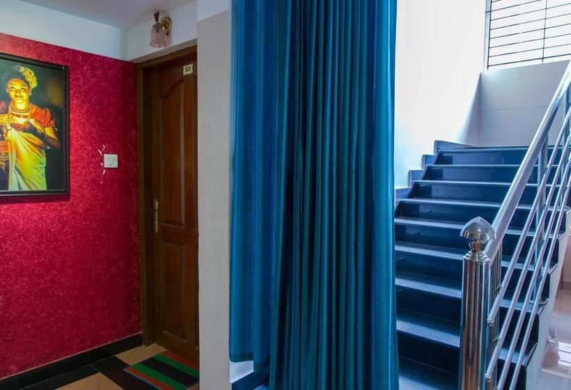 Hotel Oyo 5805 Uthradam Towers 5