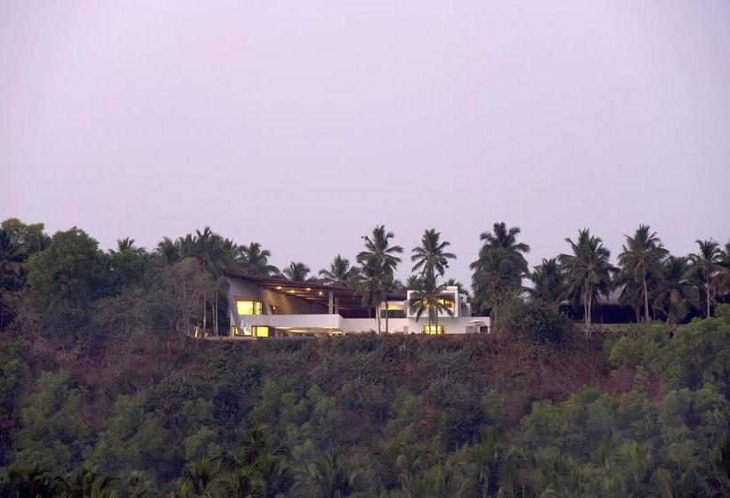 Nirvaana Boutique Resort 1