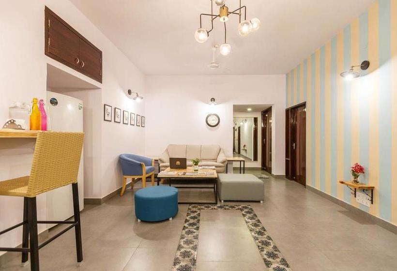 Hostel Locul.uptown 3