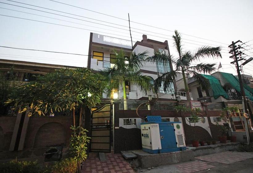 Oyo 457 Hotel Mittal Residency Noida Uttar Pradesh