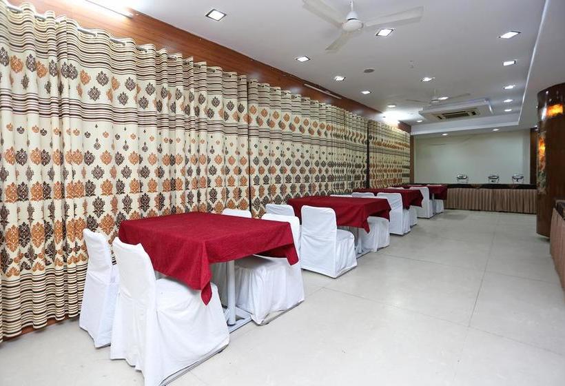 Oyo 11307 Hotel Satya Villas 6