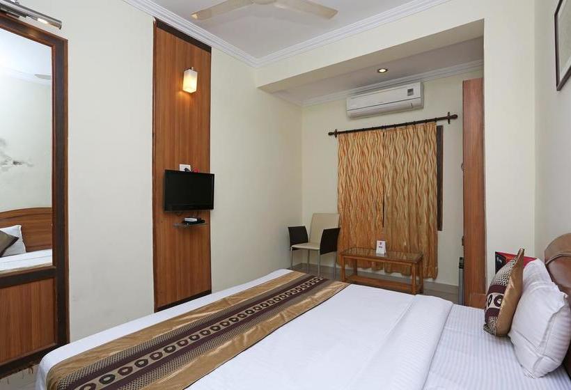 Oyo 11307 Hotel Satya Villas 9