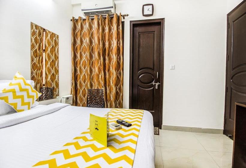 Fabhotel Mintstar Sector 38 12