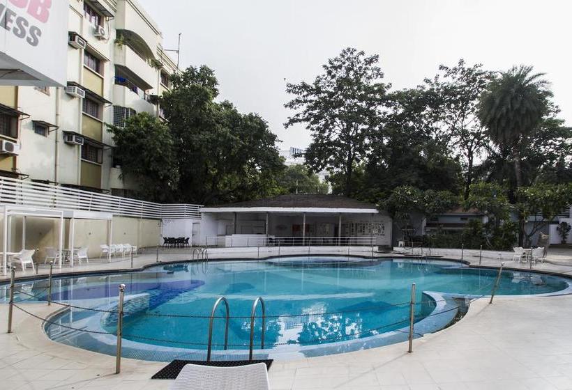 Hotel Oyo 1410 Country Club Begumpet 11