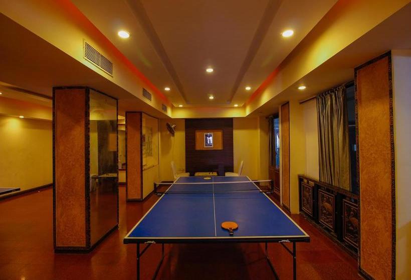 Hotel Oyo 1410 Country Club Begumpet 14