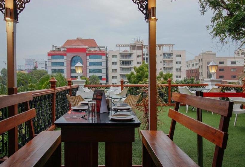 Hotel Oyo 1410 Country Club Begumpet 18