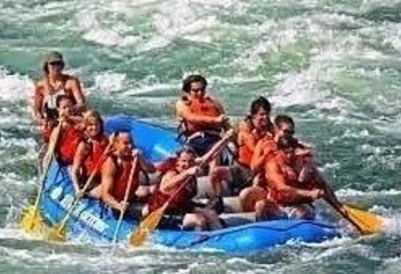 Hotel Grand Tapovan 13