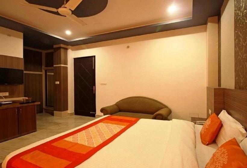 Hotel Grand Tapovan 6