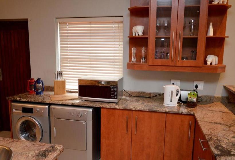 Bed and Breakfast Village Lodge Vaal De Grace 5