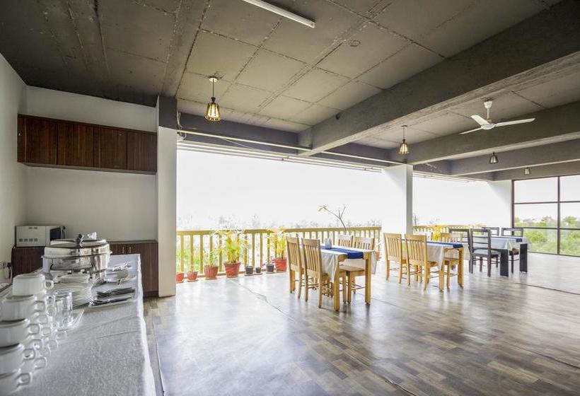 Fabhotel Iwe Studio Yelahanka 11