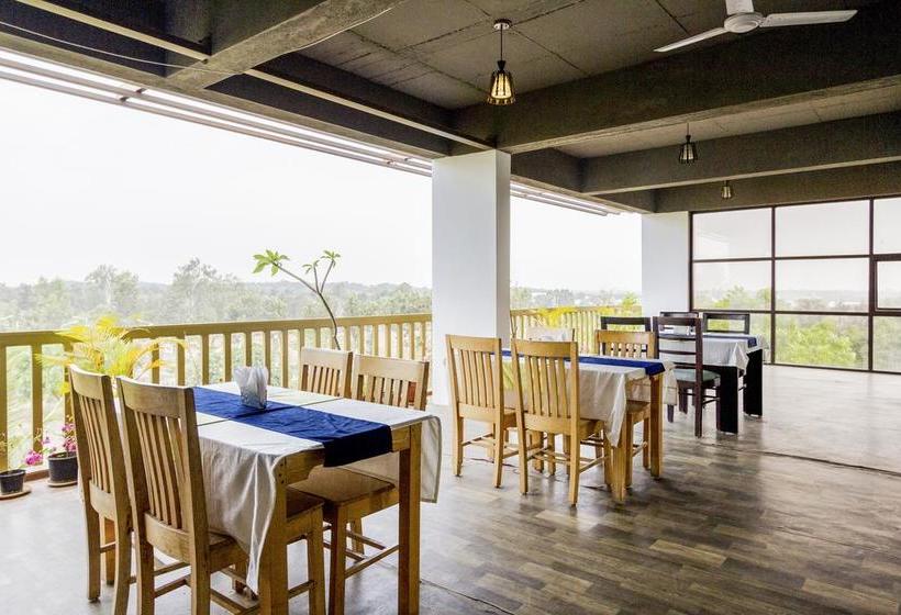 Fabhotel Iwe Studio Yelahanka 12