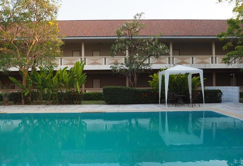 Hotel Chaiyhaphum Park Center 4