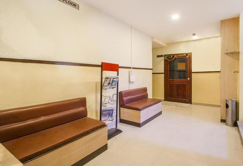 Oyo 10107 Hotel Ankitha Residency 9