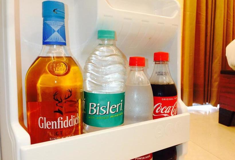 Hotel Sai Village Cyber Park 7