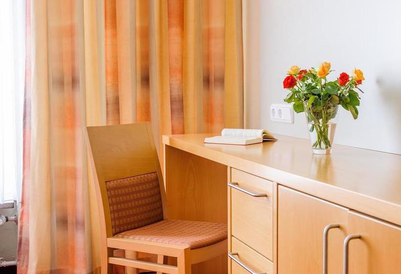 Hotel Kurhaus Bad Bocklet 3