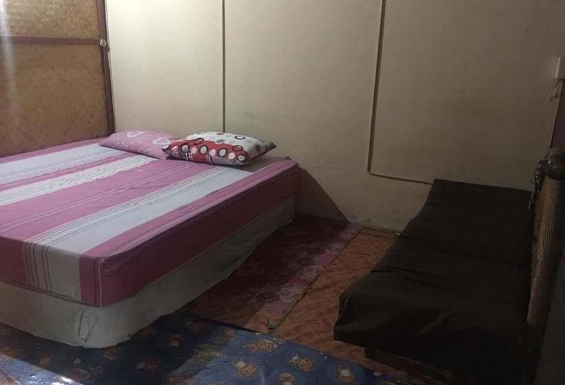 Hostel Run S House 9