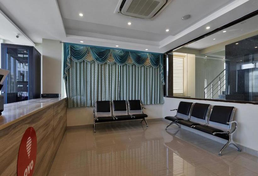 Oyo 12181 Hotel Gravity 15