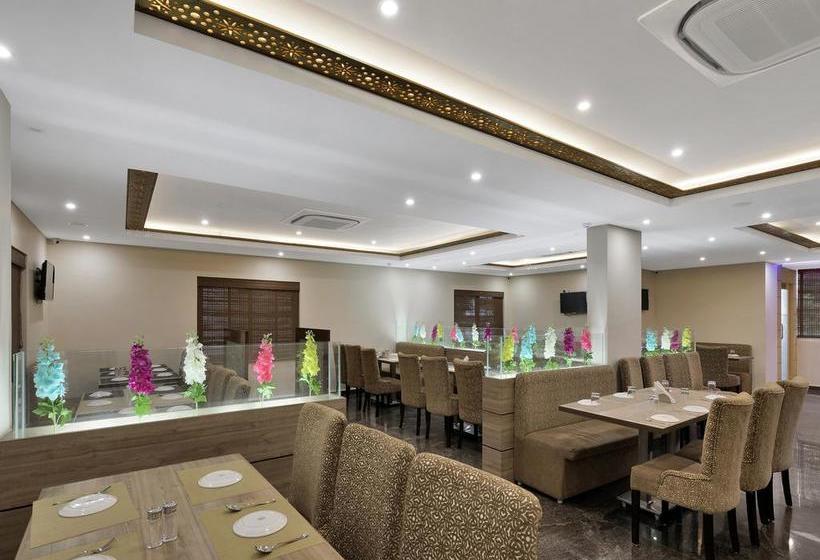 Oyo 12181 Hotel Gravity 16