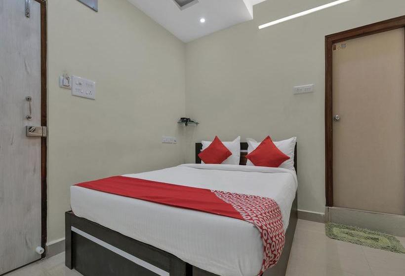 Oyo 12181 Hotel Gravity 2