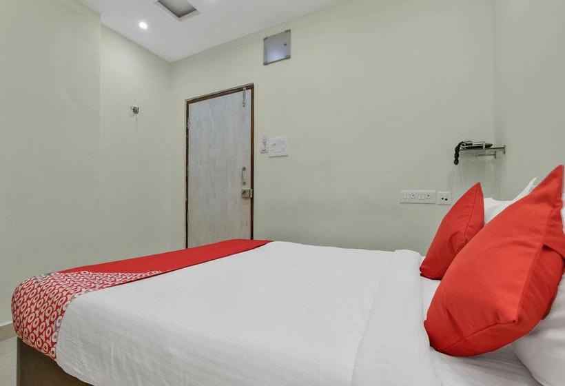 Oyo 12181 Hotel Gravity 7