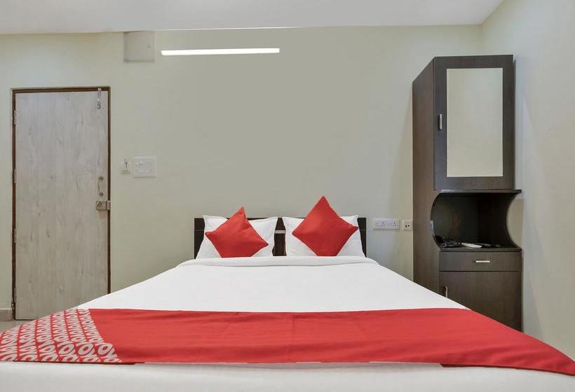 Oyo 12181 Hotel Gravity 9