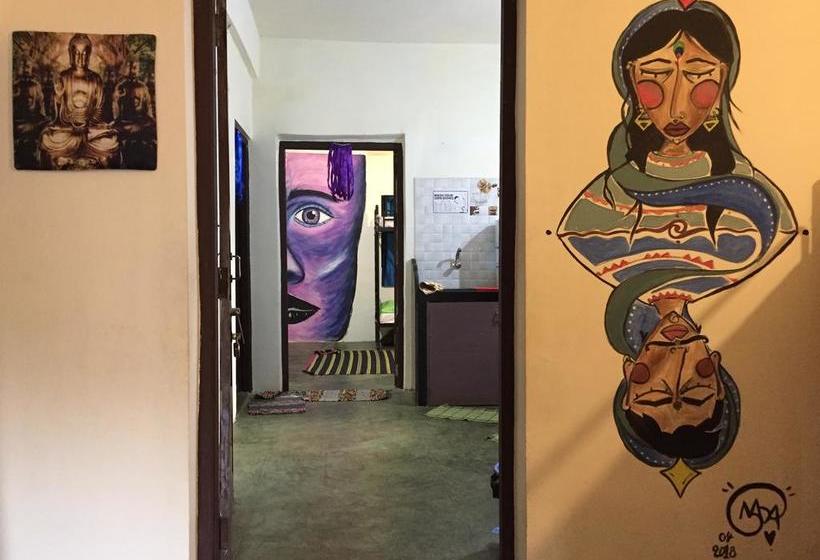 Hostel Green Rover 5