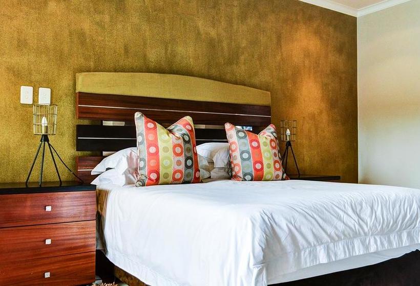 Hotel Tinghala Luxury Holiday Accommodation Hoedspruit Limpopo