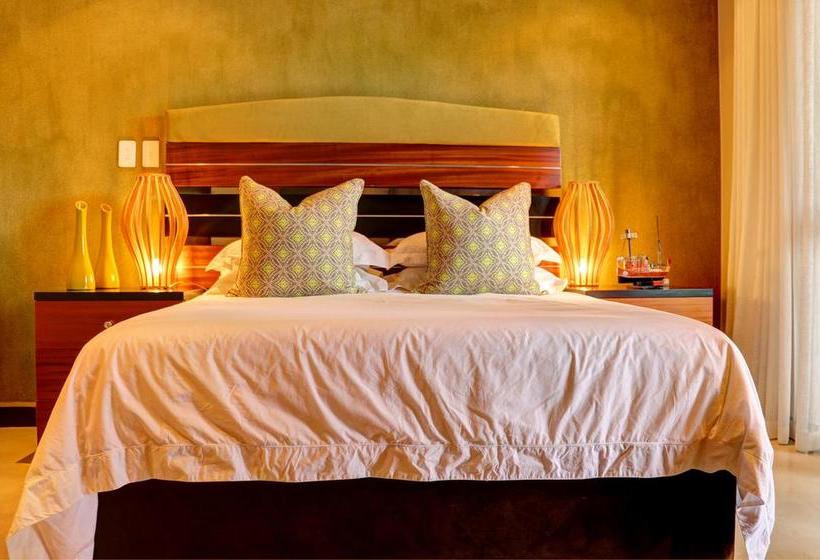 Hotel Tinghala Luxury Holiday Accommodation 13