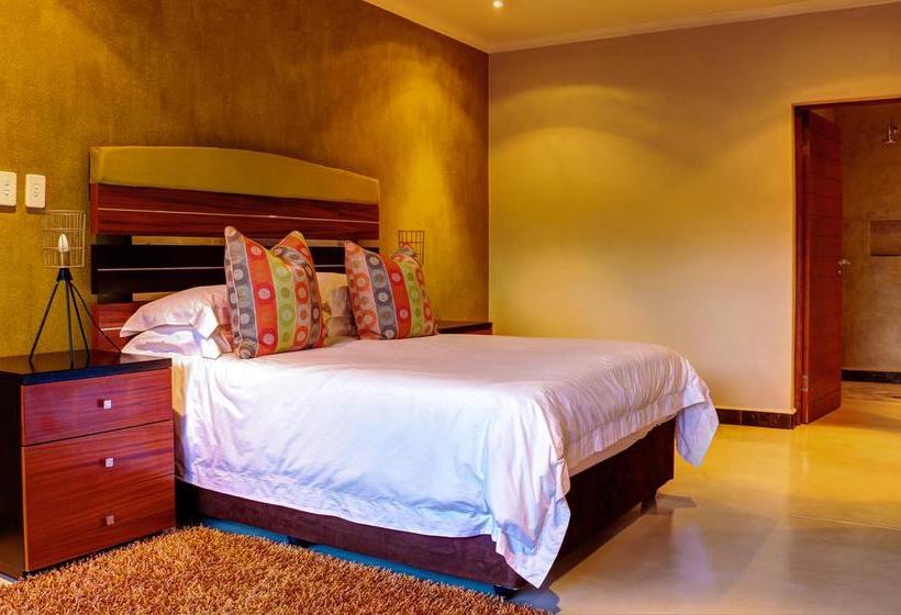 Hotel Tinghala Luxury Holiday Accommodation 15