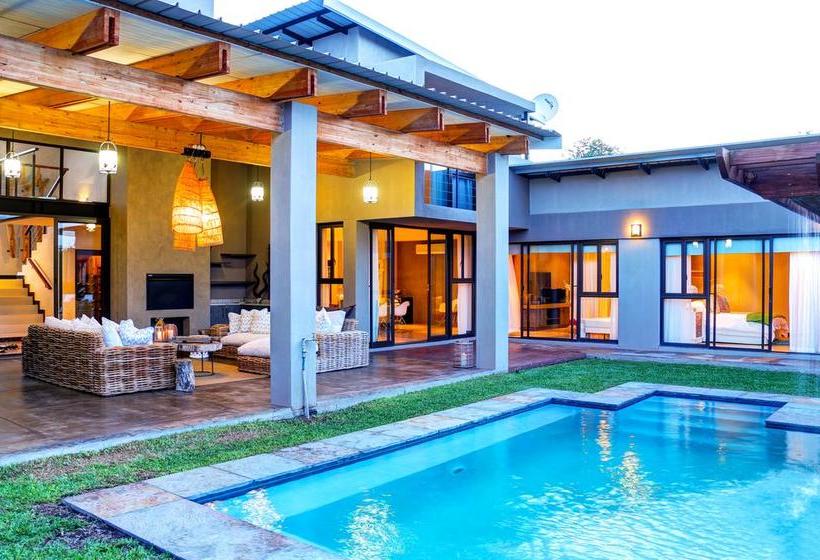 Hotel Tinghala Luxury Holiday Accommodation 4