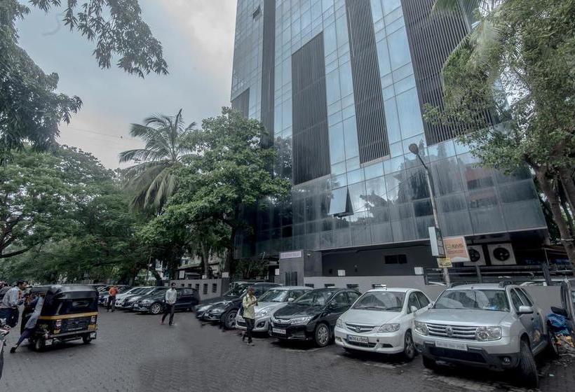 Hotel Oyo 9187 Adlon International 1