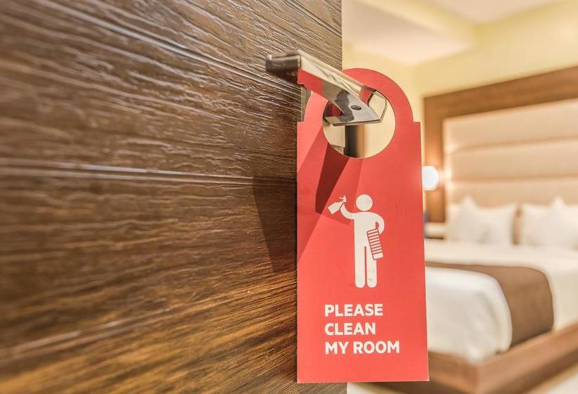 Hotel Oyo 9187 Adlon International 13