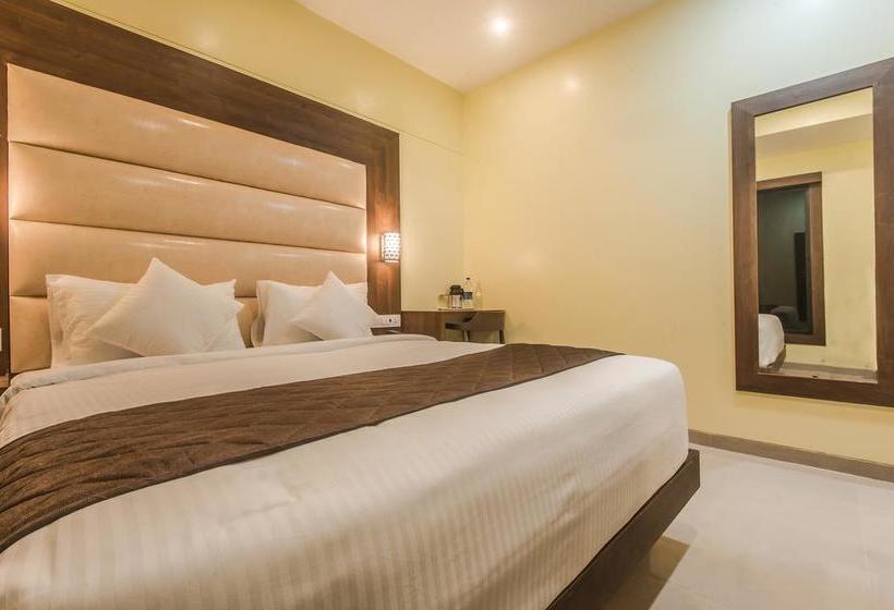 Hotel Oyo 9187 Adlon International 15