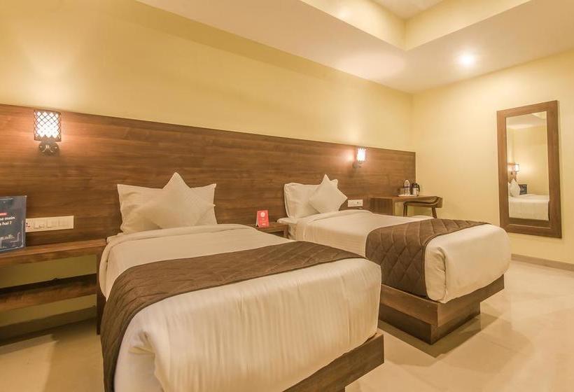 Hotel Oyo 9187 Adlon International 16