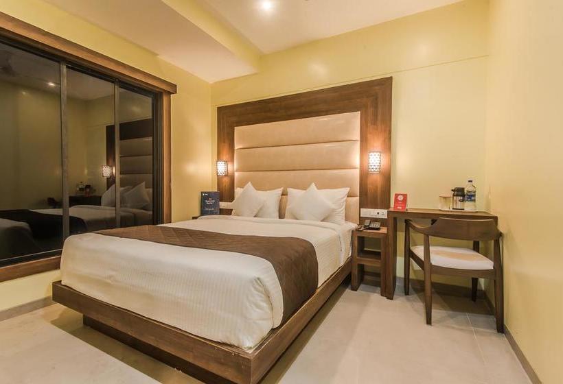 Hotel Oyo 9187 Adlon International 18