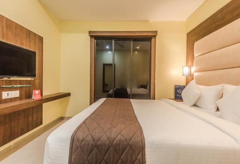 Hotel Oyo 9187 Adlon International 5