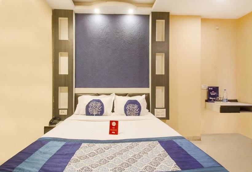 Oyo 11079 Hotel Prestige 4