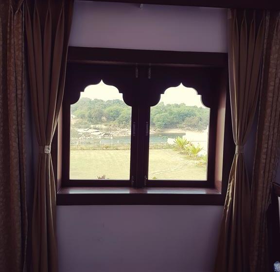 Castle Narela Lake Resort 16