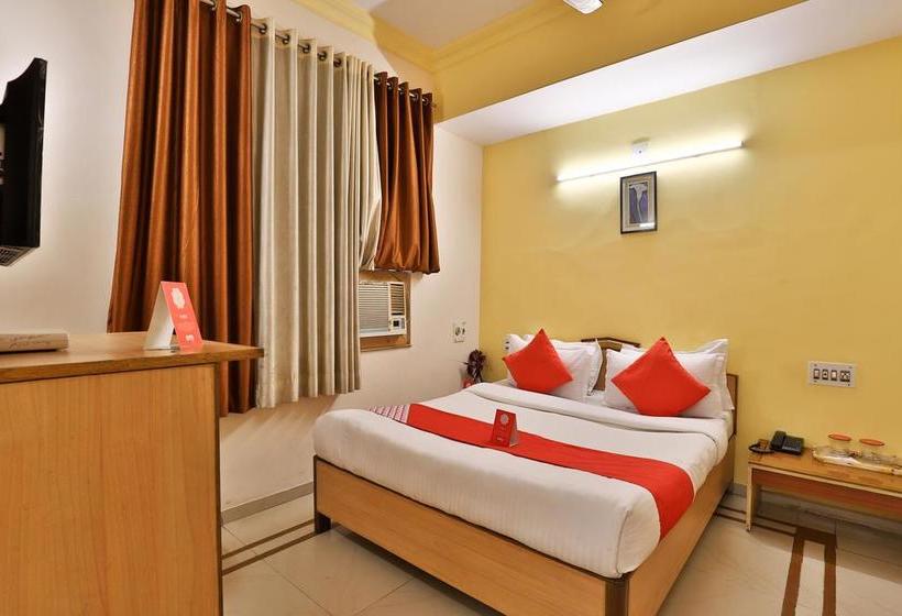 Oyo 9751 Hotel Vrundavan Residency 12