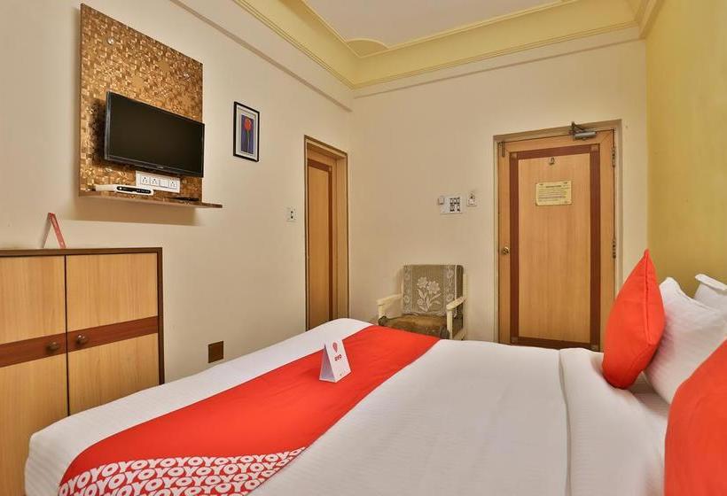 Oyo 9751 Hotel Vrundavan Residency 13