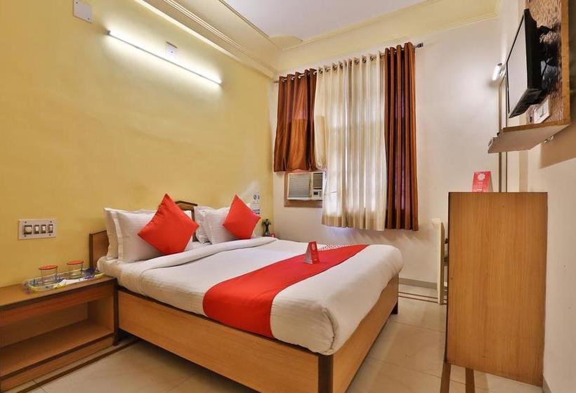 Oyo 9751 Hotel Vrundavan Residency 16