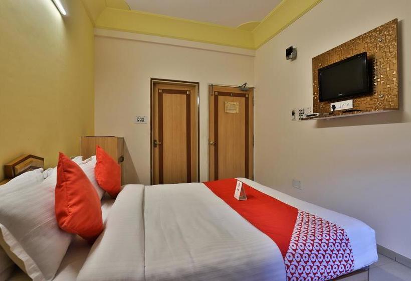 Oyo 9751 Hotel Vrundavan Residency 4