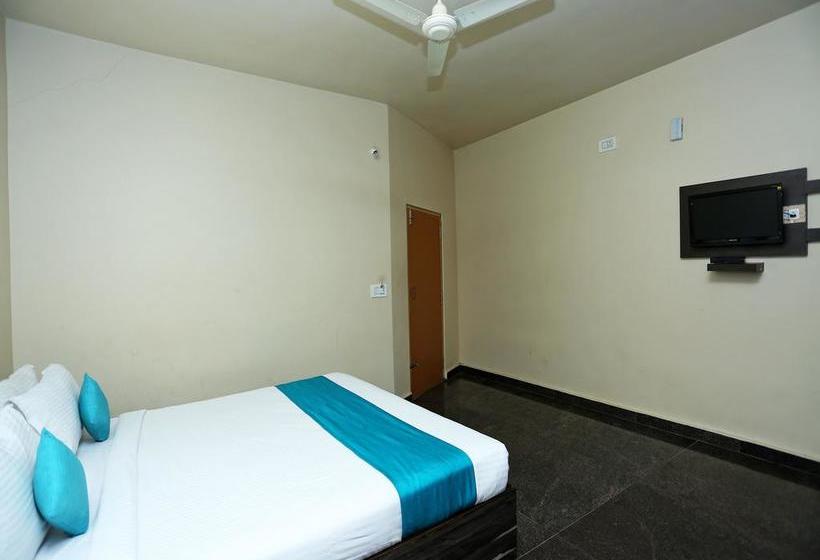 Hotel Oyo 9262 Recluse Premiere 15