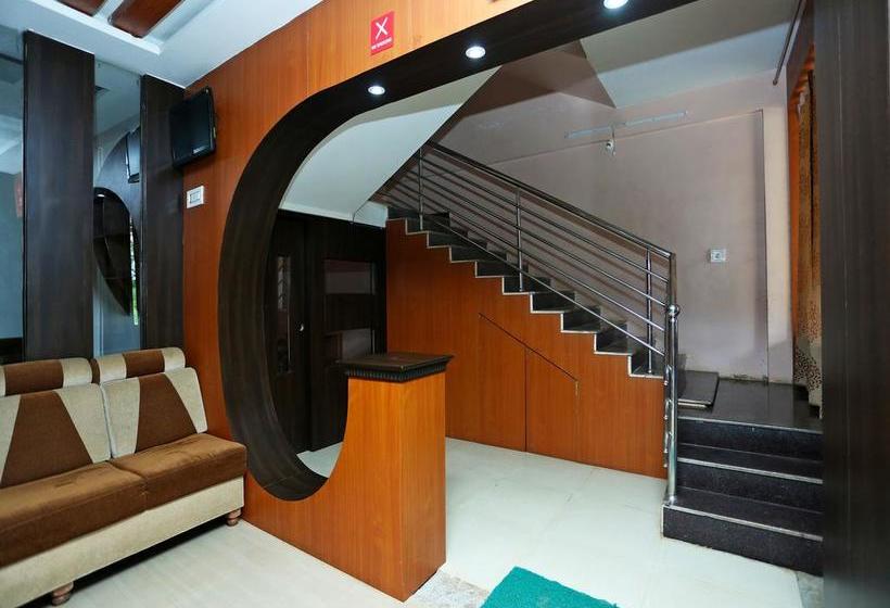 Hotel Oyo 9262 Recluse Premiere 3