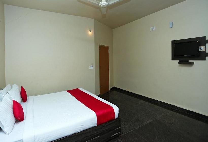 Hotel Oyo 9262 Recluse Premiere 6