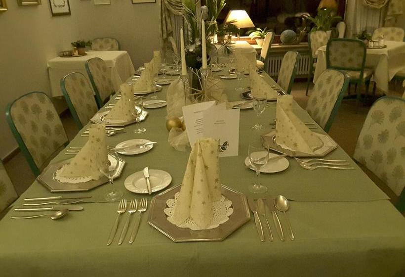 Hotel Restaurant Lindenhof 12