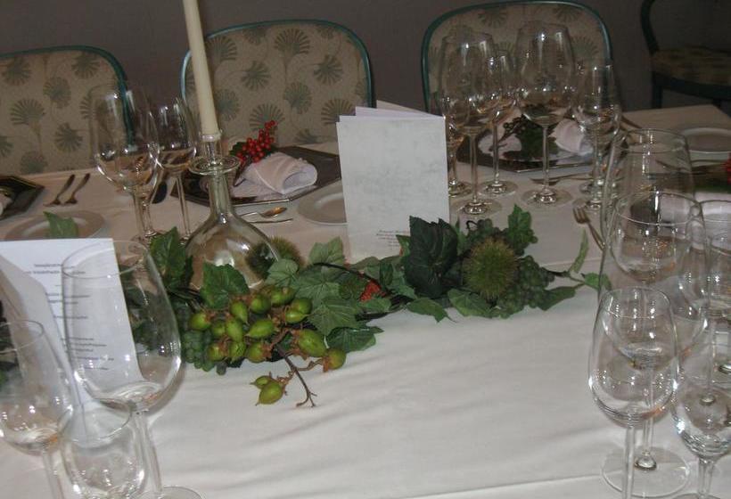 Hotel Restaurant Lindenhof 14