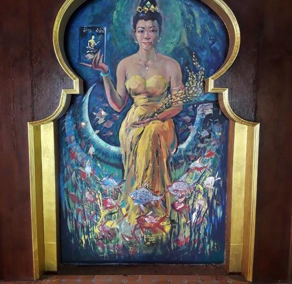 Bee Sleep Hostel & Nana Art Gallery 10